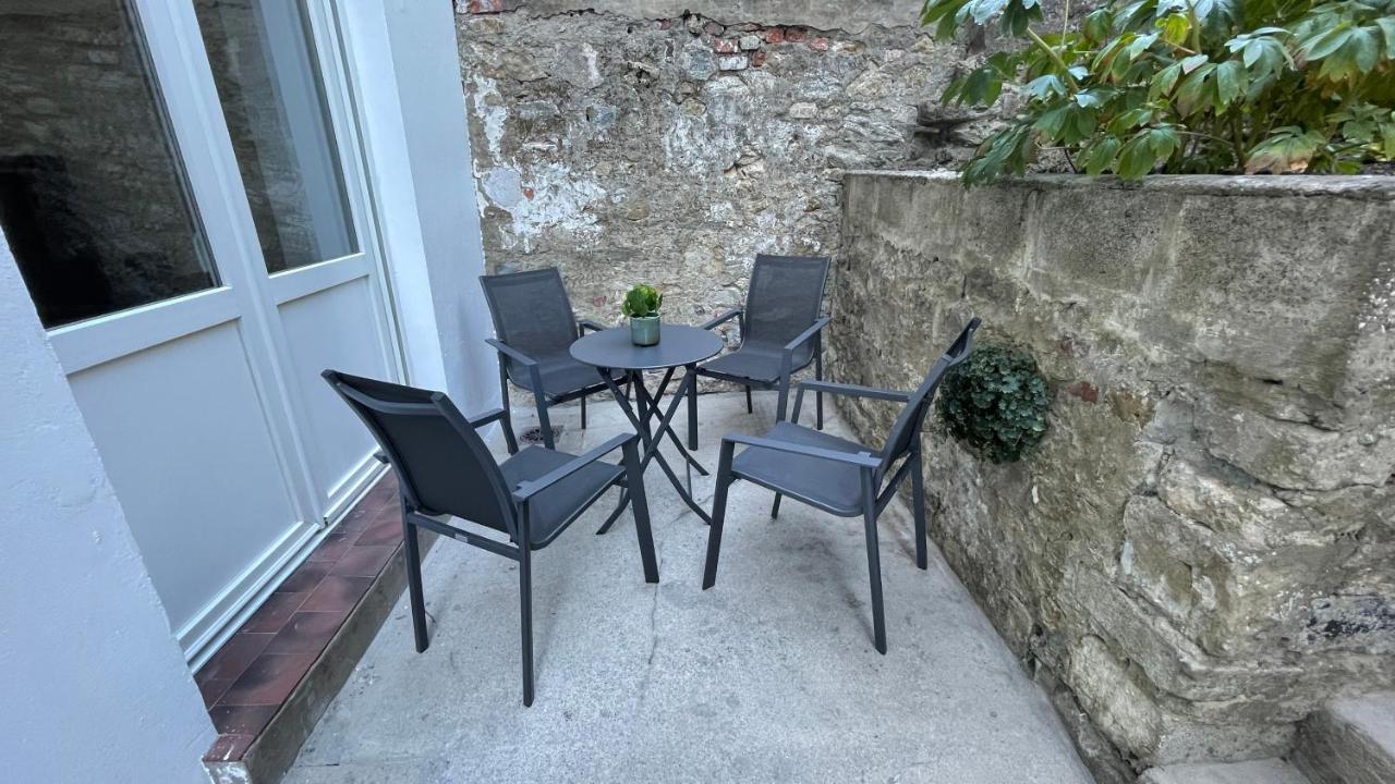 Au Jardin De La Basilique Lägenhet Boulogne-sur-Mer Exteriör bild
