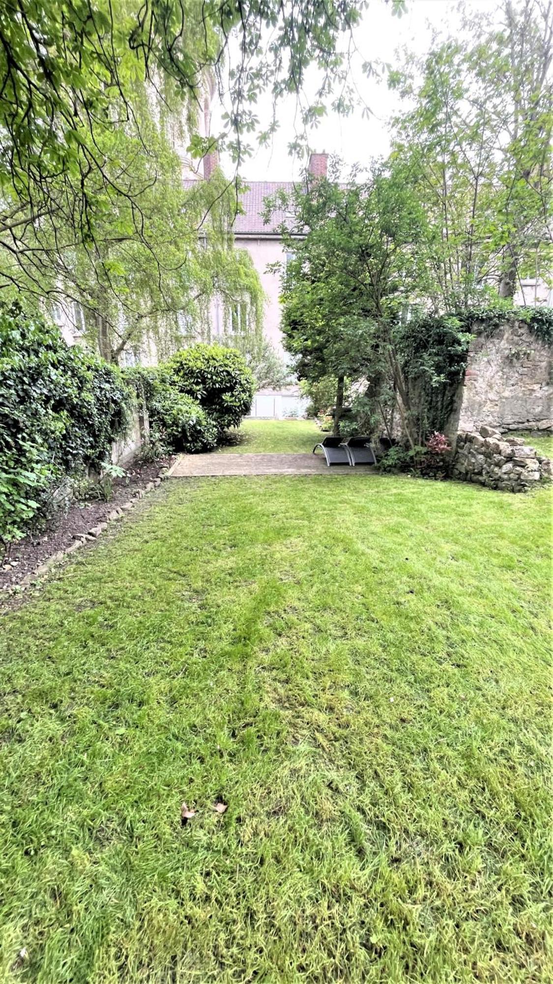 Au Jardin De La Basilique Lägenhet Boulogne-sur-Mer Exteriör bild